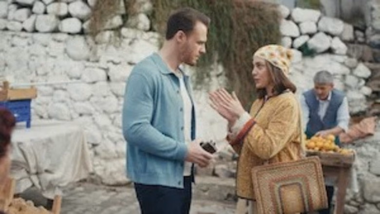 Platonik: Mavi Dolunay Otel 1. Sezon 4. Bölüm izle