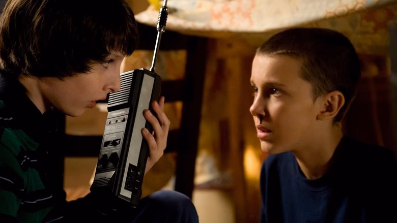 Stranger Things 1. Sezon 4. Bölüm izle